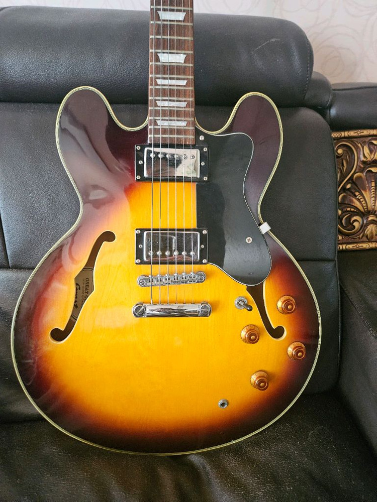 great 세미 할로우 기타--1