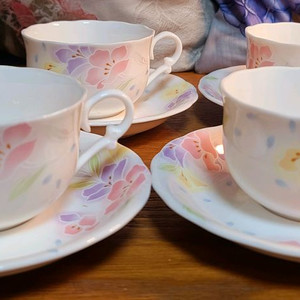 행남사 빈티지 스노우본차이나 커피잔 2조 값