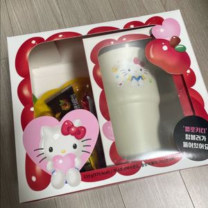 산리오 헬로 키티 세븐일레븐 손잡이 빨대 텀블러 이미지