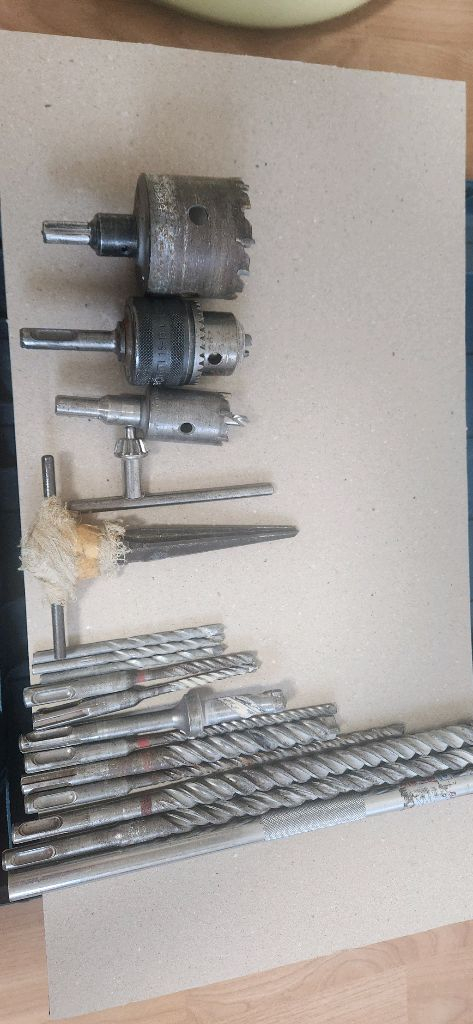 보쉬(Bosch) Professional GBH 2-26 급 해머드릴 + SDS 비트 풀세트 판매--1