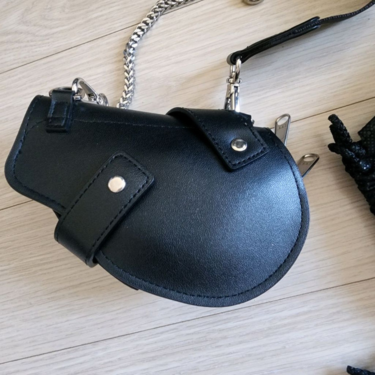 IUGAMAKARAS H버클 미니 홀스터백 (이우가마카라스) 이미지