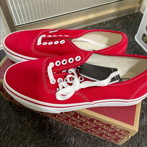 (245)반스 어센틱 레드 스니커즈