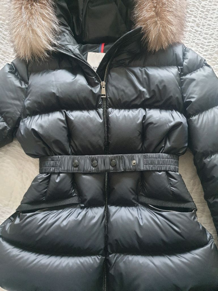 몽클레어 보에드 패딩 폭스퍼 이미지