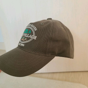 새상품) 카키색 볼캡 모자 / 시리즈 무신사 나이키 아디다스 톰브라운 꼼데가르송