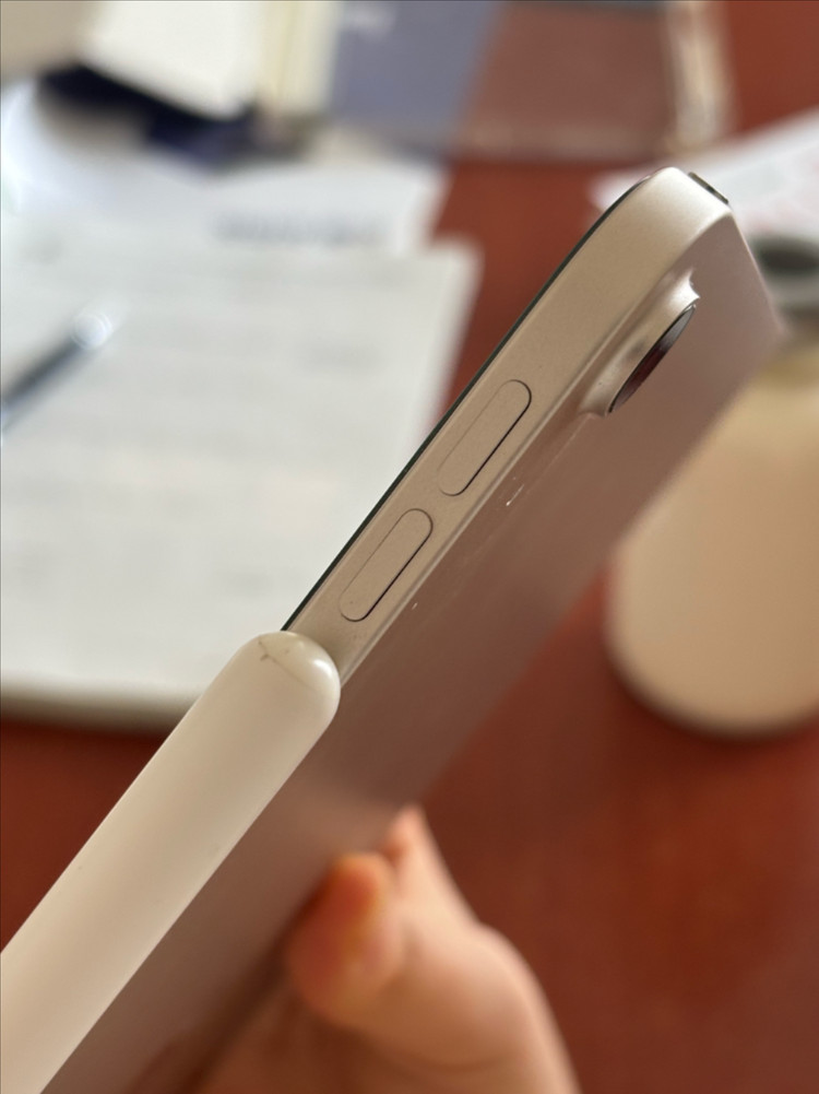 아이패드 에어 5세대 스타라이트 256GB WiFi 중고 + 애플펜슬 2세대--7