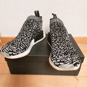 아디다스 NMD CS2 프라임니트 지브라 새상품