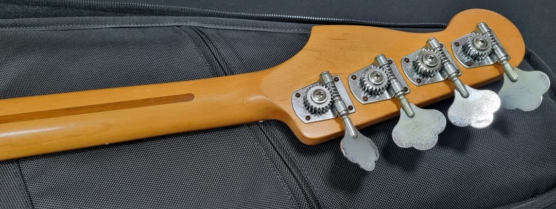 94멕시코 펜더 프레시젼 베이스기타--5