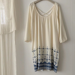 새상품 이태리 코튼 자수 원피스