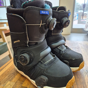 버튼 펠릭스 부츠 230 & 버튼 스텝온 바인딩 S 팝니다