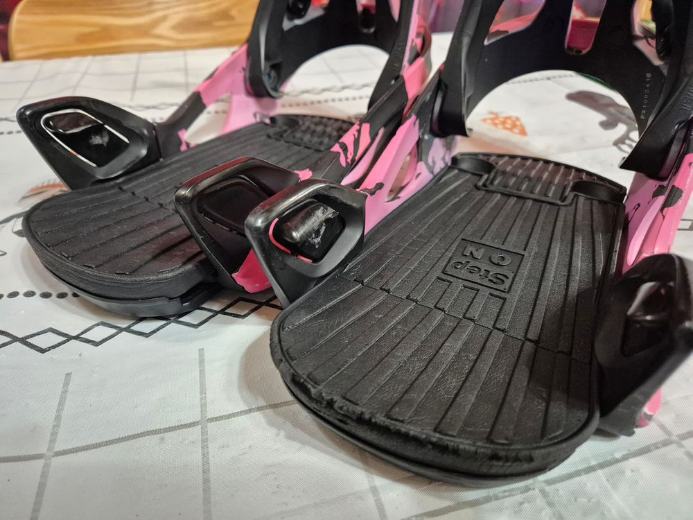 버튼 펠릭스 부츠 230 & 버튼 스텝온 바인딩 S 팝니다--4