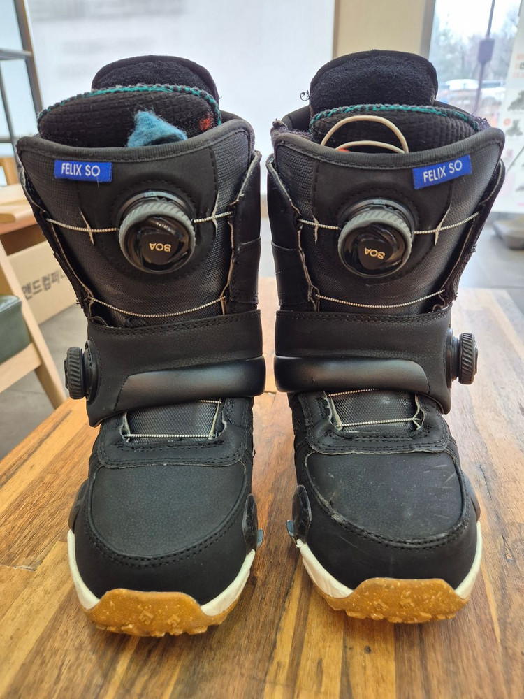 버튼 펠릭스 부츠 230 & 버튼 스텝온 바인딩 S 팝니다--6