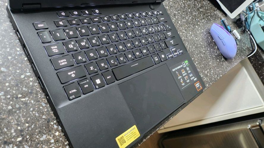 아수스 최신 TUF A14 라이젠7 게이밍 노트북/램32G,RTX5060--4