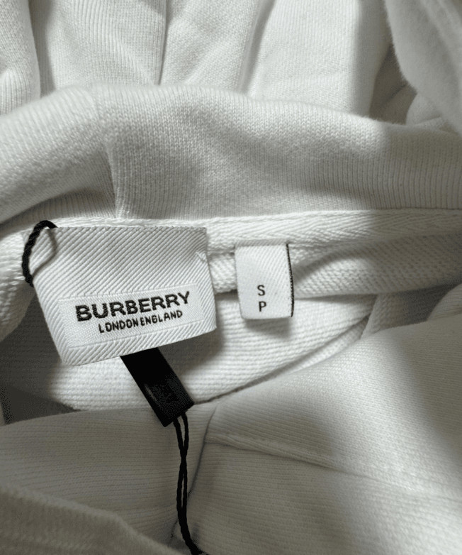 [버버;리] 새상품 / 후드 / 약 여성 66~77 사이즈--1