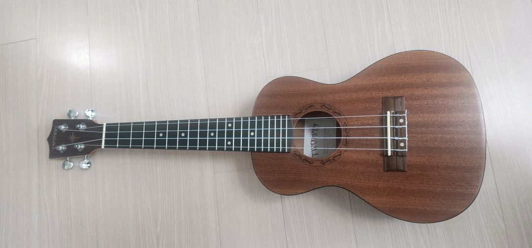 우쿨렐레 TM-UP3S 팔아요--5