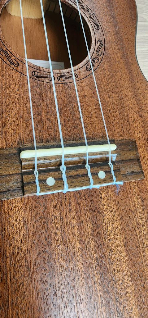 우쿨렐레 TM-UP3S 팔아요--7