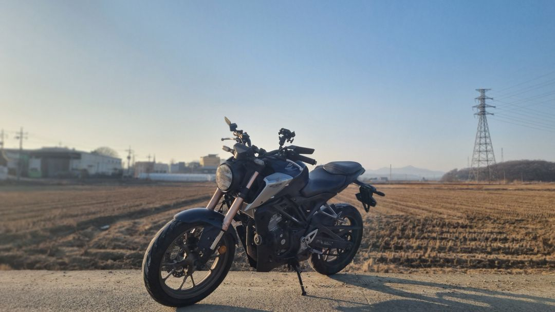 혼다 cb125r 21년식/신형엔진/딱3만키로수/급매 이미지