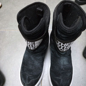 노스페이스 패딩 부츠250