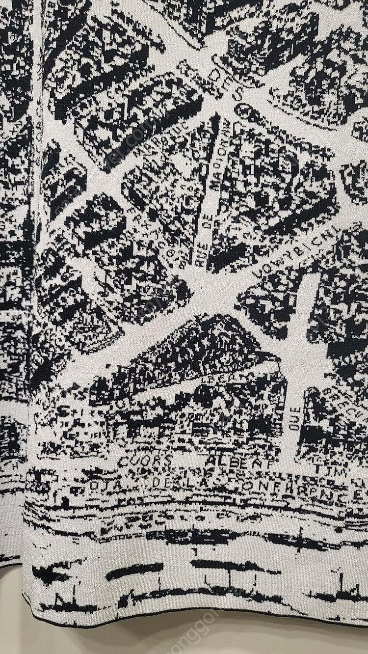 dior 디올맛 뉴진스 로고 프린트 니트원피스 이미지