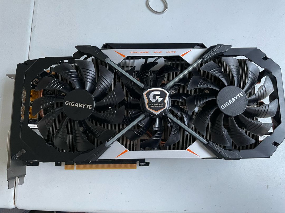 Gigabyte GTX1070 8gb Xtreme 팝니다--2