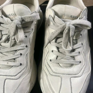 구찌 라이톤 아이보리 더티 스니커즈입니다
