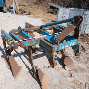 영신5련쟁기 폭160 55마력사용