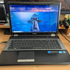 삼성 RC730 17인치 대화면 노트북