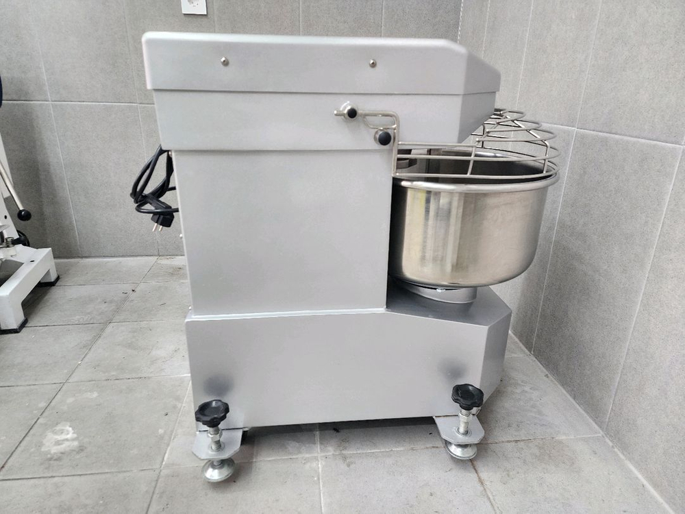 스타리치 업소용 스파이럴 반죽기 20리터 판매--2