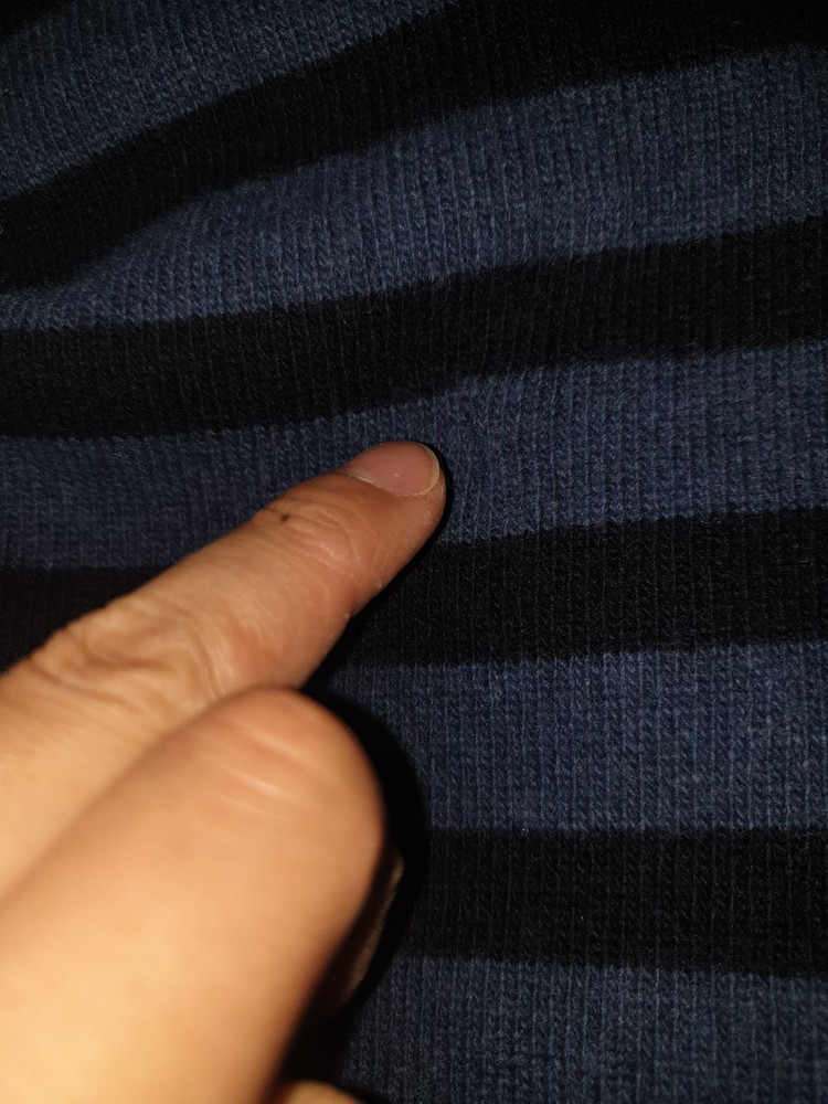 APC 아페쎄 검정블루 스트라이프 니트 3size(L) 이태리메이드(폴로 빈폴 헤지스)--7