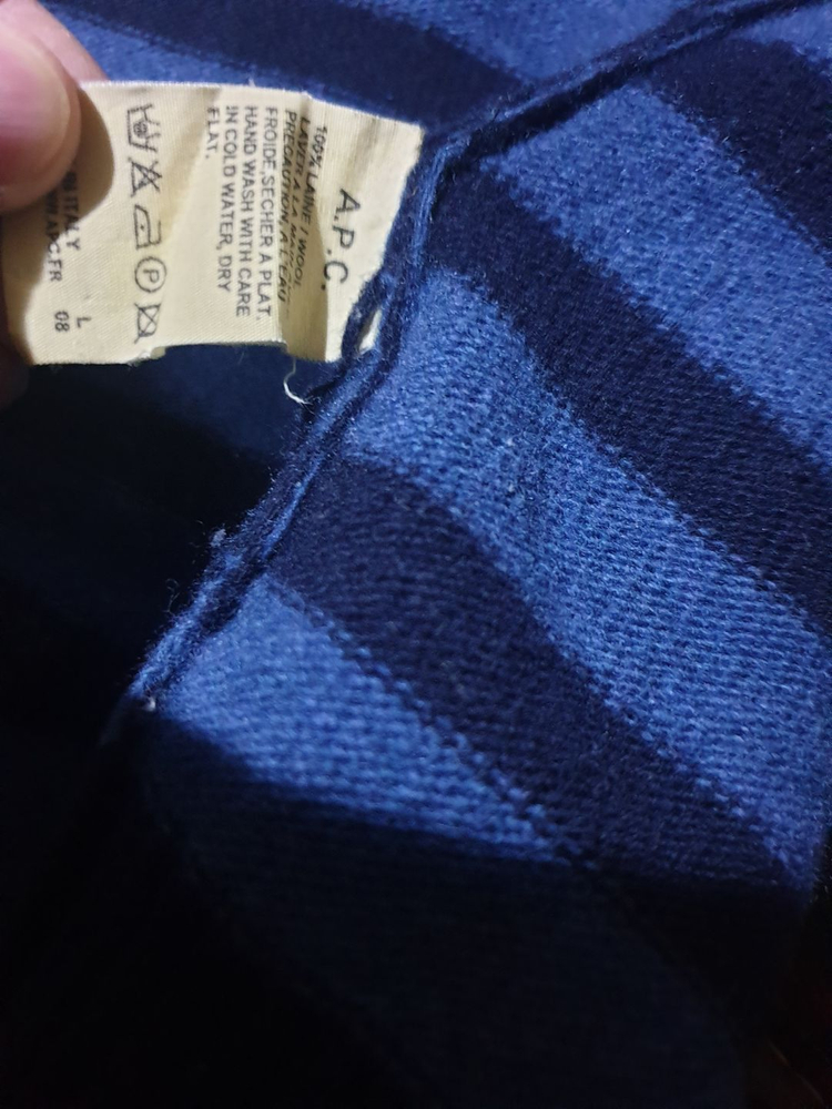 APC 아페쎄 검정블루 스트라이프 니트 3size(L) 이태리메이드(폴로 빈폴 헤지스)--9