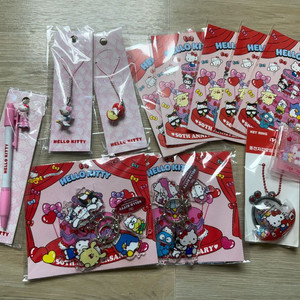 (새상품) 헬로키티 50주년 팝업 굿즈