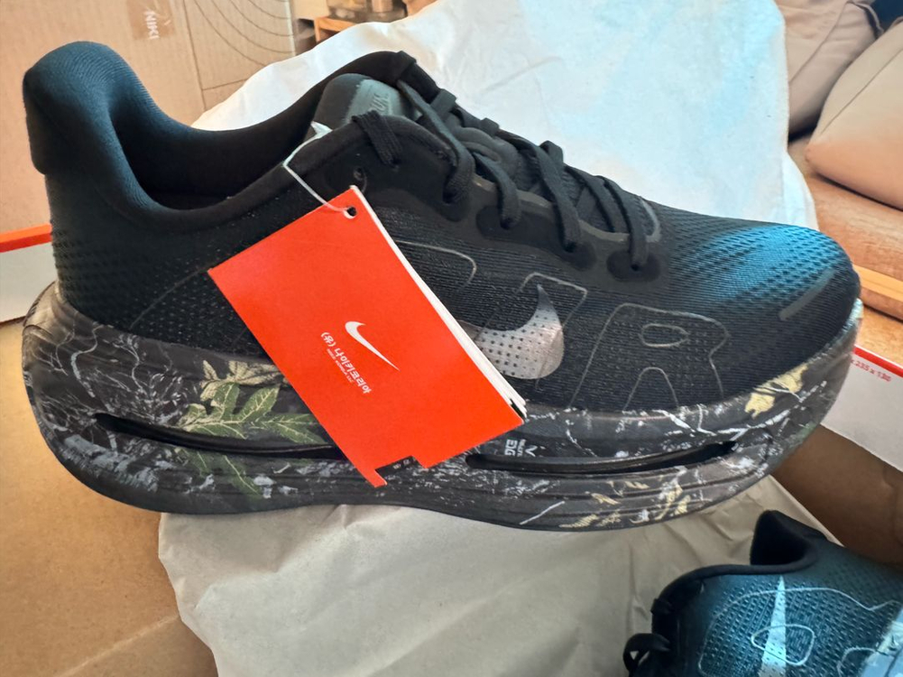 (국내매장판/270) 나이키 보메로 프리미엄 블랙 다크 스모크 그레이 이미지