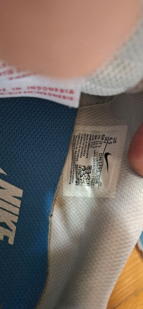 나이키 코르테즈 운동화 235--6