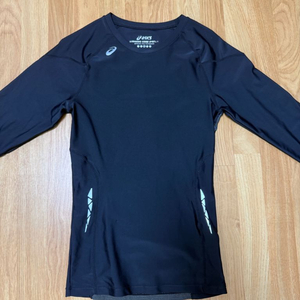 아식스 코어 드라이 긴팔 티셔츠 팝니다