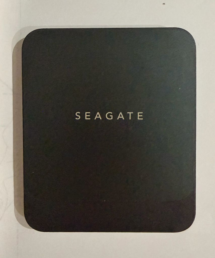 씨게이트 바라쿠다 Fast SSD 1TB 외장하드 이미지