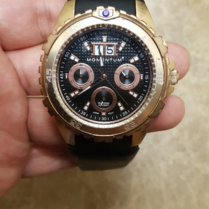 모멘텀 딥6 다이버시계 이미지