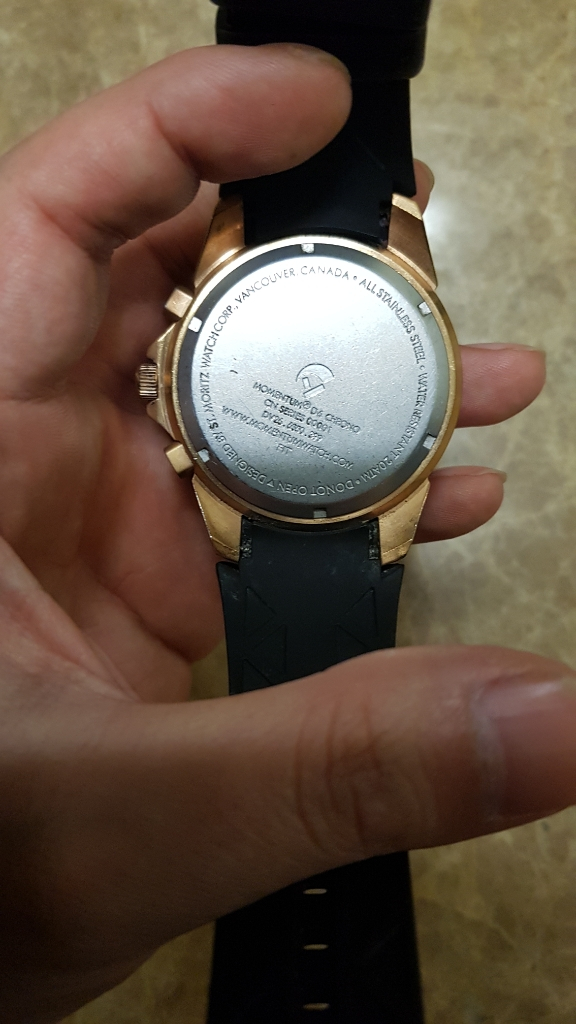 모멘텀 딥6 다이버시계 이미지