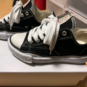 메종 미하라 야스히로 피터슨 EU40 팝니다