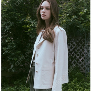 바이미나 에디토리얼비 메르시자켓 아이보리 /bymina editorial b 아이보리자켓 프리사이즈 택포