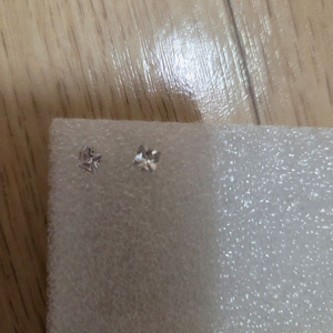 4미리 은침 925정품 큐빅 귀걸이 새것