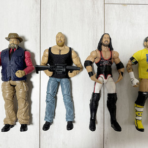WWE 피규어 정리 3 (피규어 4개 일괄 판매)