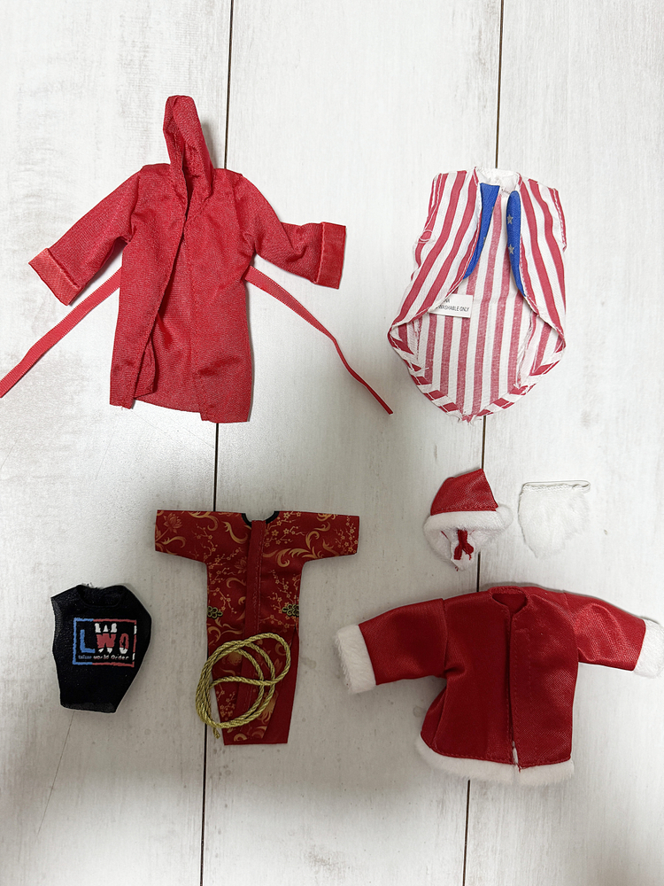 WWE 피규어 소품/벨트/의류 판매--2