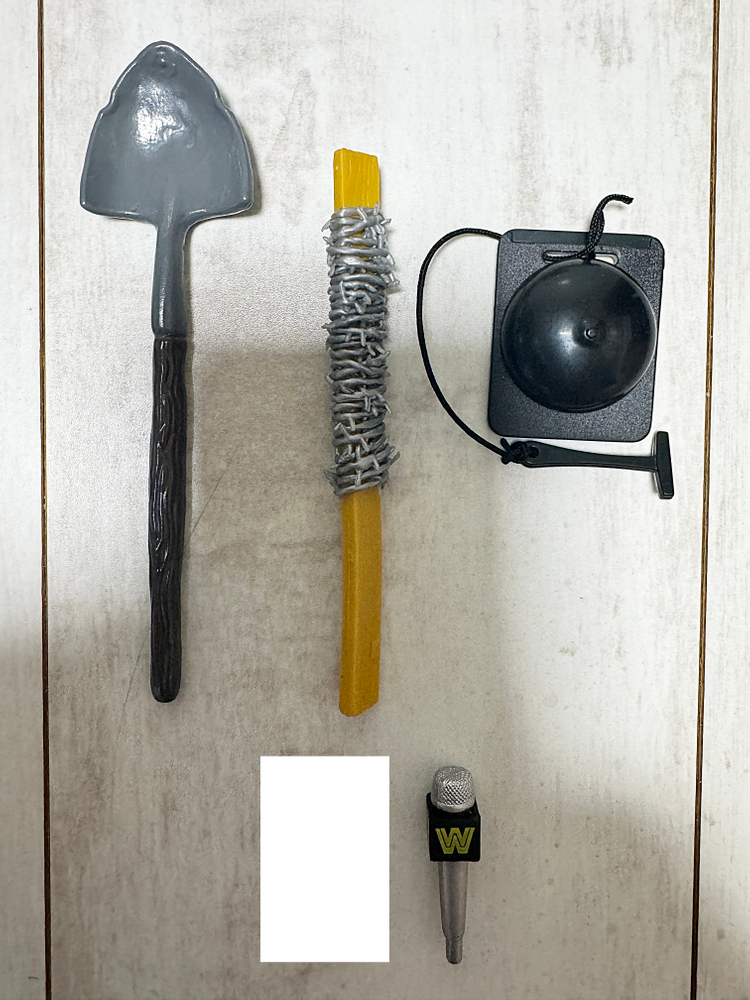 WWE 피규어 소품/벨트/의류 판매--3