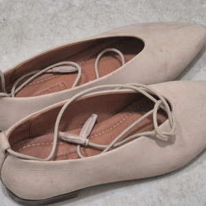 쿠에른 바자 마드리드 누벅 225 이미지