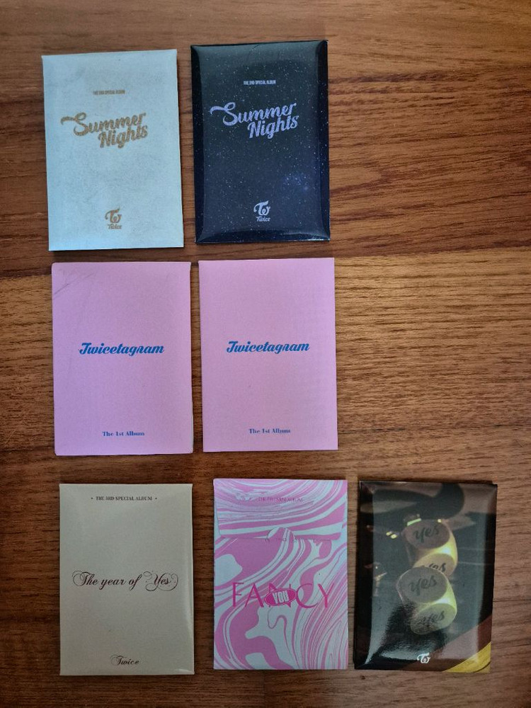 트와이스 앨범과 포카 외 이미지