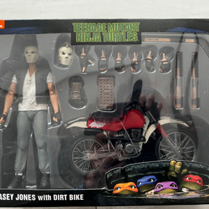 네카 NECA 닌자 거북이/빽 투 더 퓨쳐/던전 앤 드래곤 그림스워드/처키 크리스마스 에디션 피규어 판매