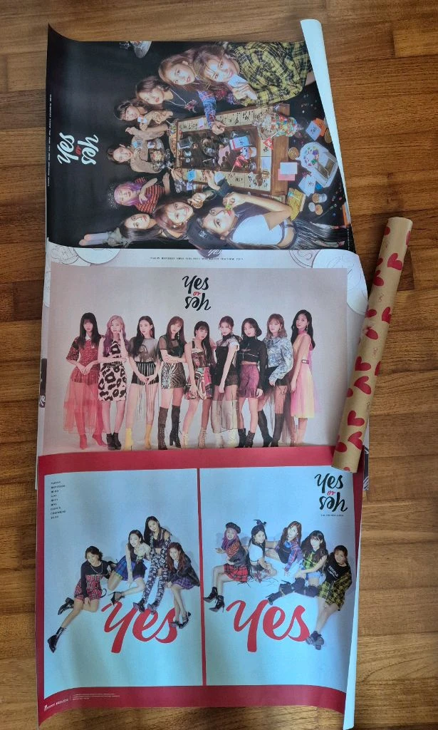 트와이스 앨범과 포카 외 이미지