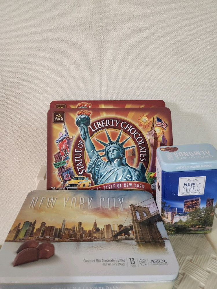 뉴욕 초코렛 틴케이스 4개--7
