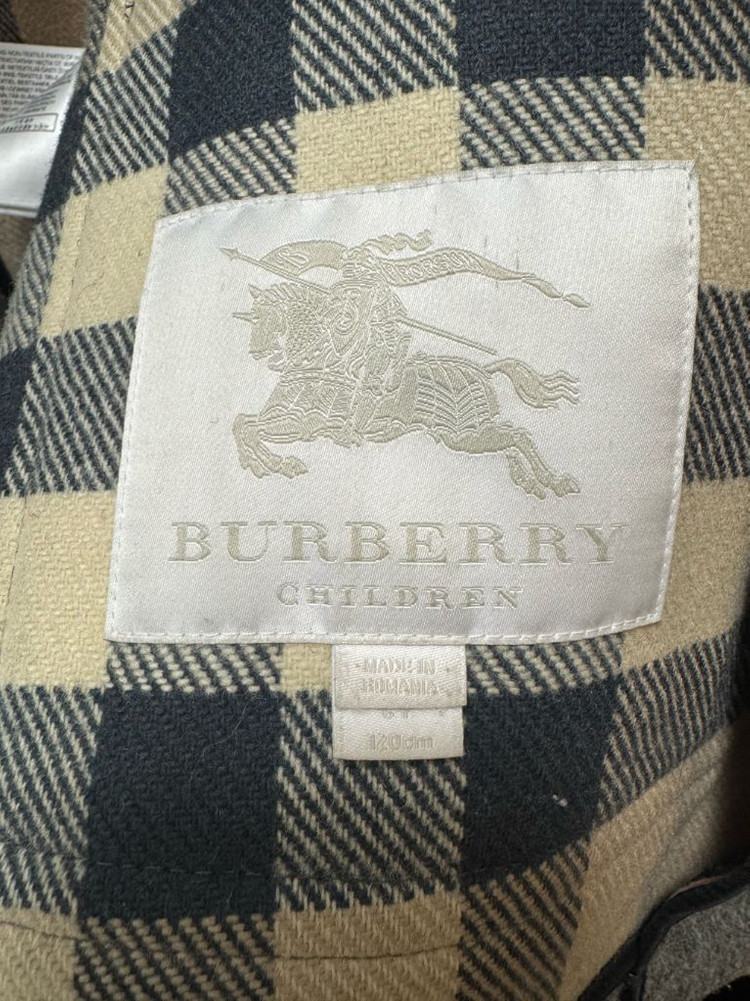 버버리 키즈 더플코트 6Y--1