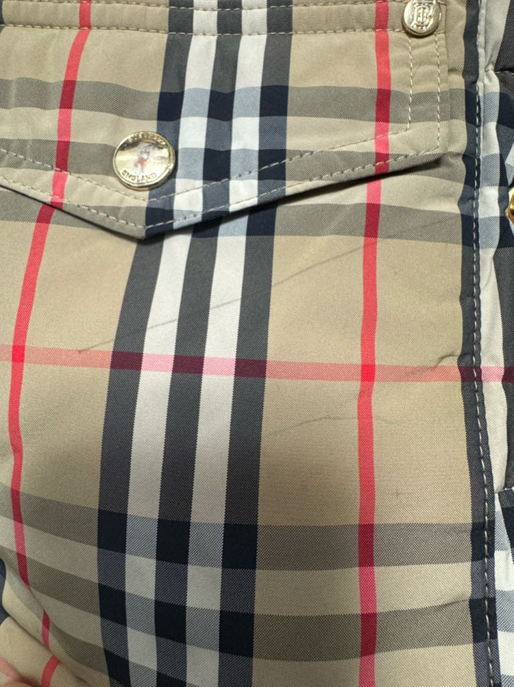 버버리 키즈 패딩점퍼 6Y--2