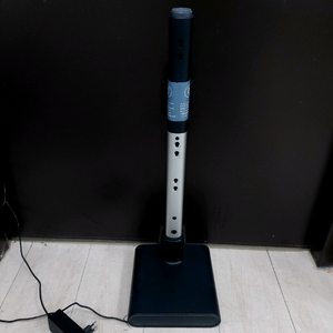 일렉트로룩스 얼티밋홈 900 무선청소기 거치대 충전기